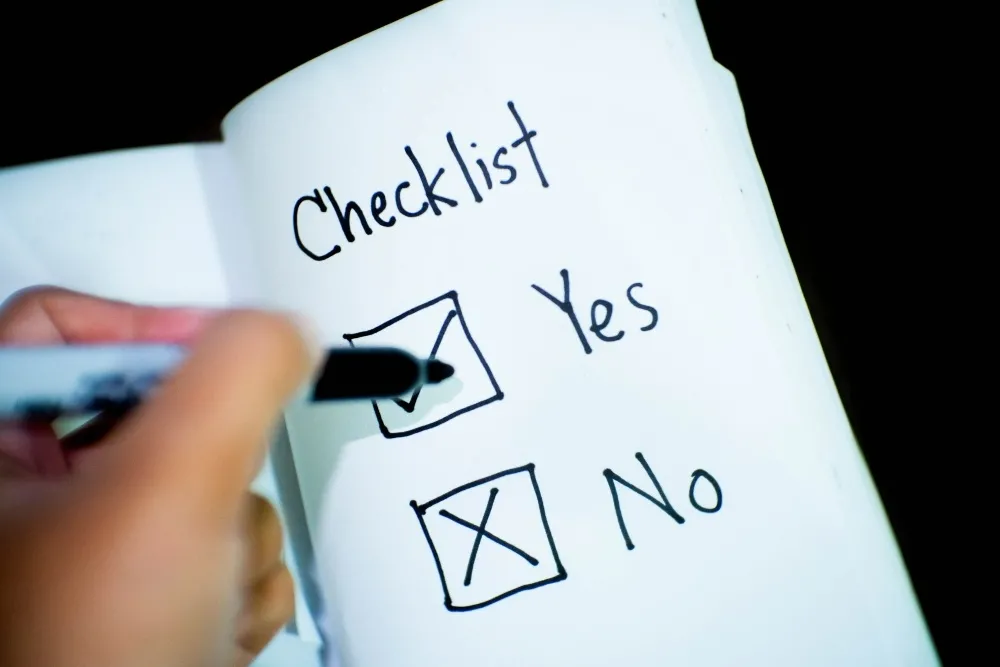 Checklist Definitivo: Cómo Contratar el Mejor Catering (Carritos Incluidos) en Santiago